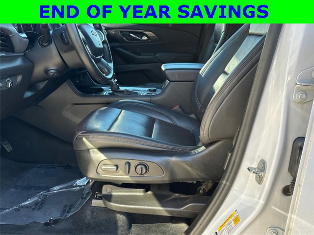 Used 2023 Chevrolet Traverse High Country image 9