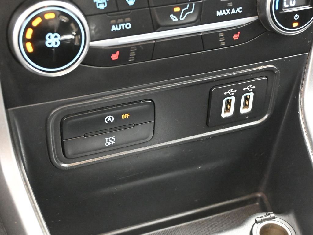 Certified 2020 Ford EcoSport SE image 47
