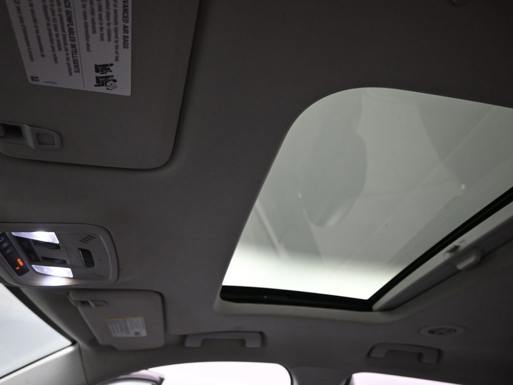 Used 2018 Chevrolet Traverse Premier image 49