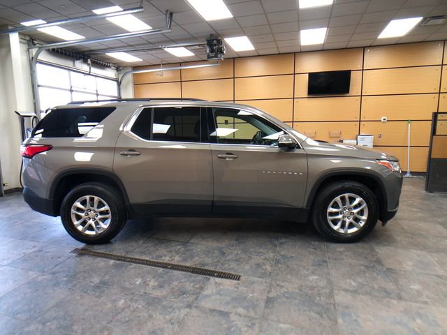 Used 2019 Chevrolet Traverse LT w/ LPO, Floor Liner Package AWD/4WD image 8