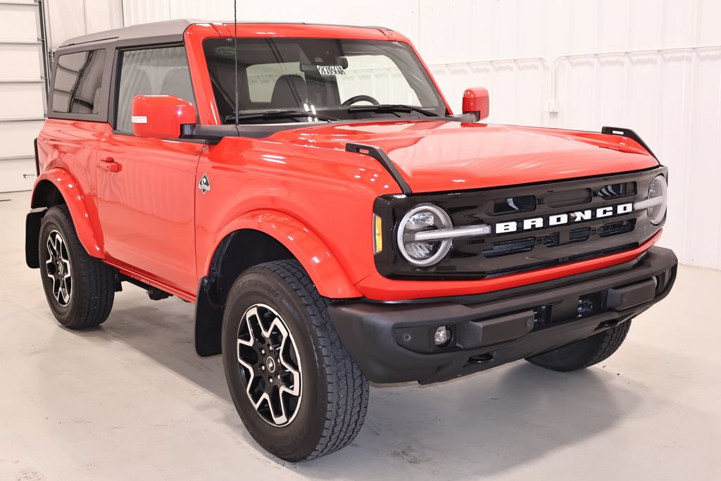 Certified 2022 Ford Bronco Outer Banks AWD/4WD image 4