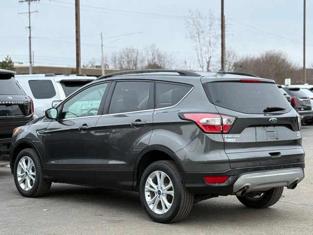 Certified 2018 Ford Escape SE w/ SE SYNC Package image 44