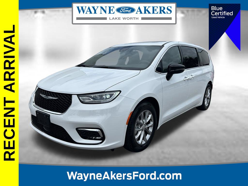 Used 2026 Chrysler Pacifica Limited
