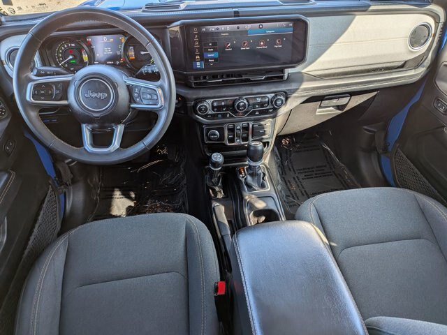 Used 2024 Jeep Wrangler Unlimited Sahara AWD/4WD image 25