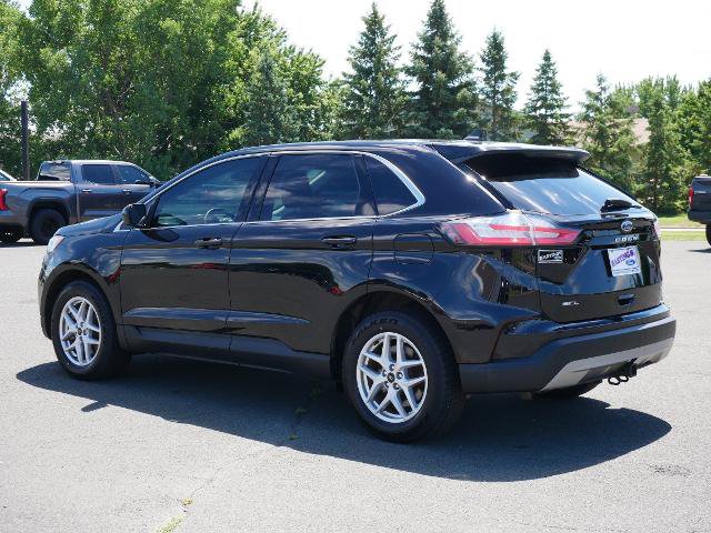 Certified 2023 Ford Edge SEL w/ Convenience Package AWD/4WD image 3