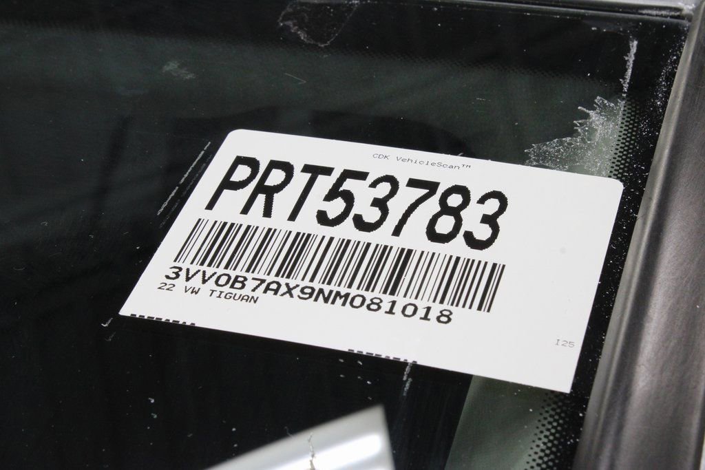 Used 2022 Volkswagen Tiguan S image 36