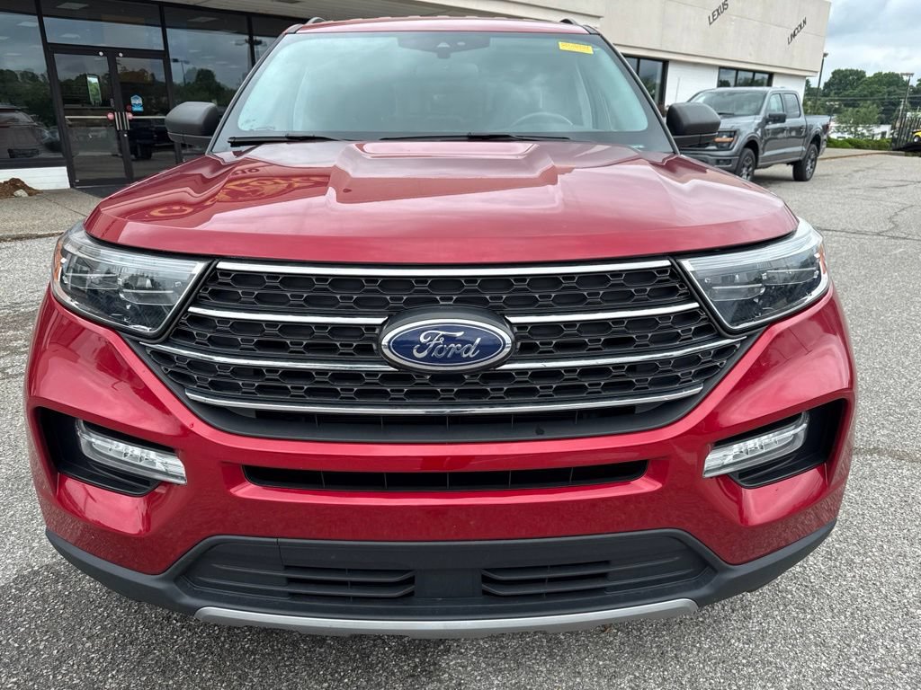 Certified 2024 Ford Explorer XLT w/ Equipment Group 202A AWD/4WD image 15