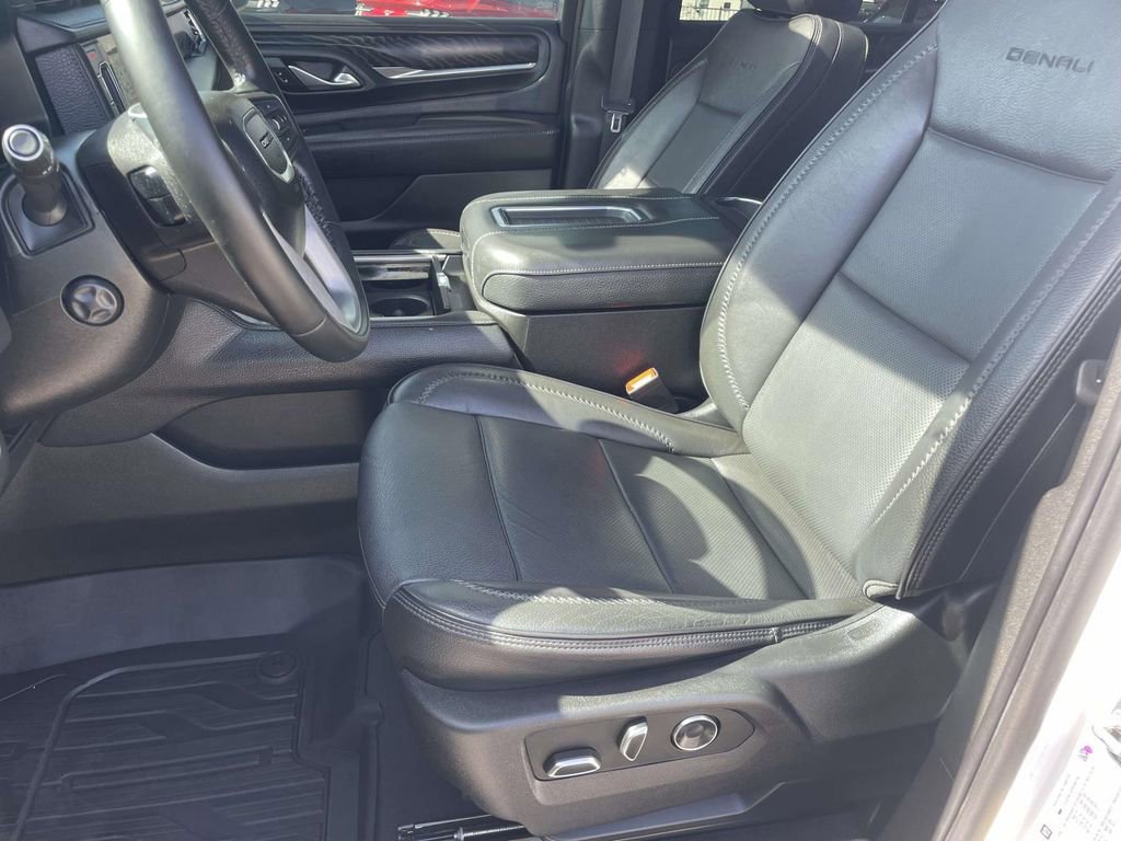 Used 2023 GMC Yukon Denali w/ Max Trailering Package image 19