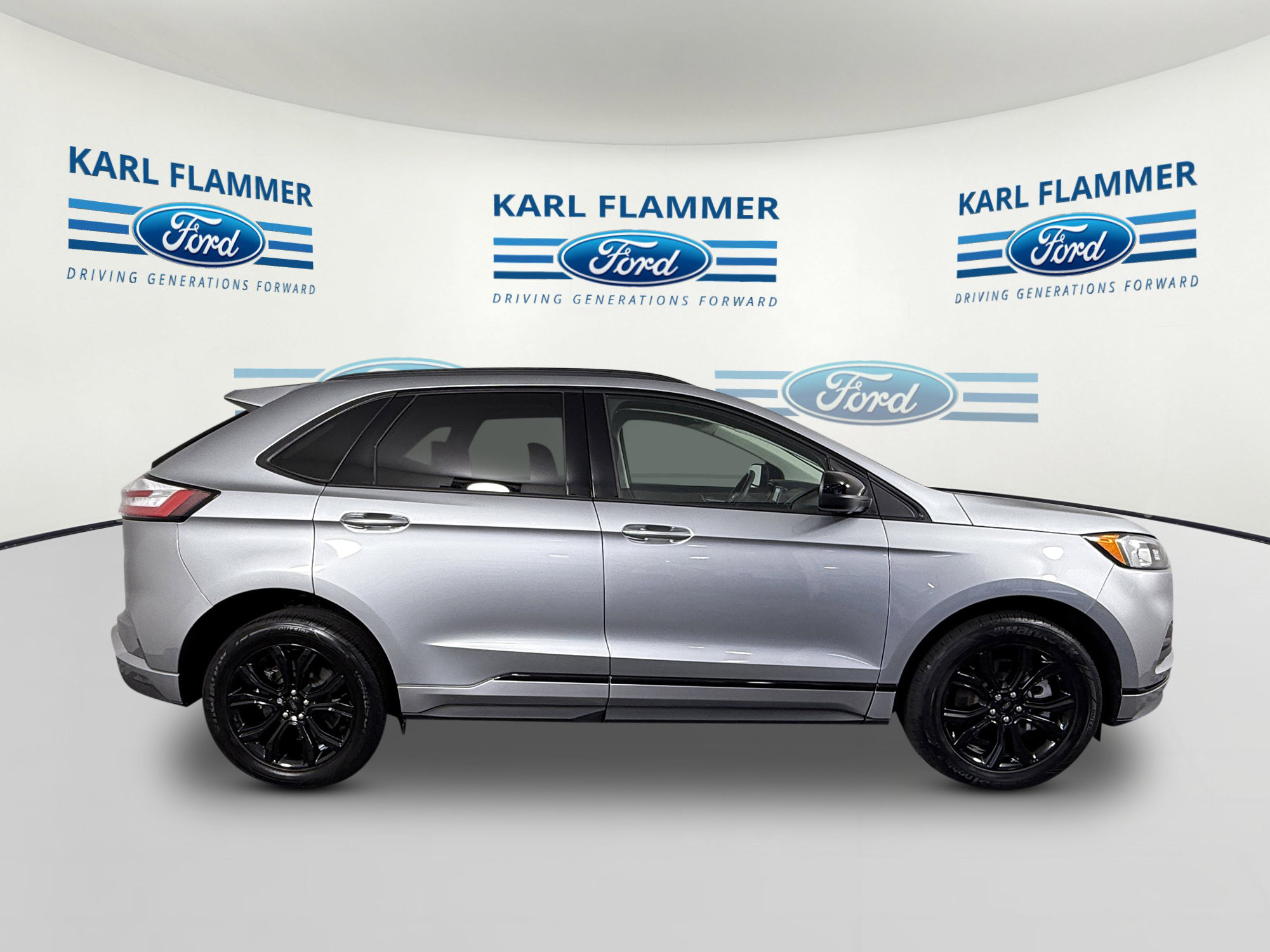 Certified 2023 Ford Edge SE w/ Black Appearance Package AWD/4WD image 2