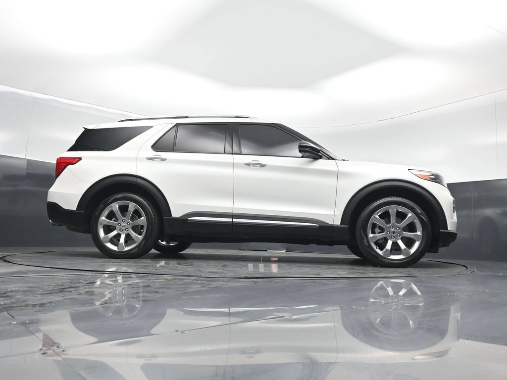 Certified 2020 Ford Explorer Platinum w/ Premium Technology Package AWD/4WD image 51