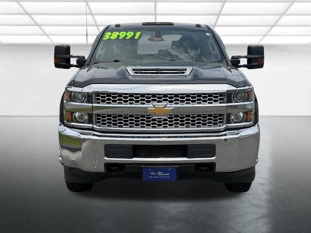 Used 2019 Chevrolet Silverado 3500 W/T w/ WT Convenience Package AWD/4WD image 2