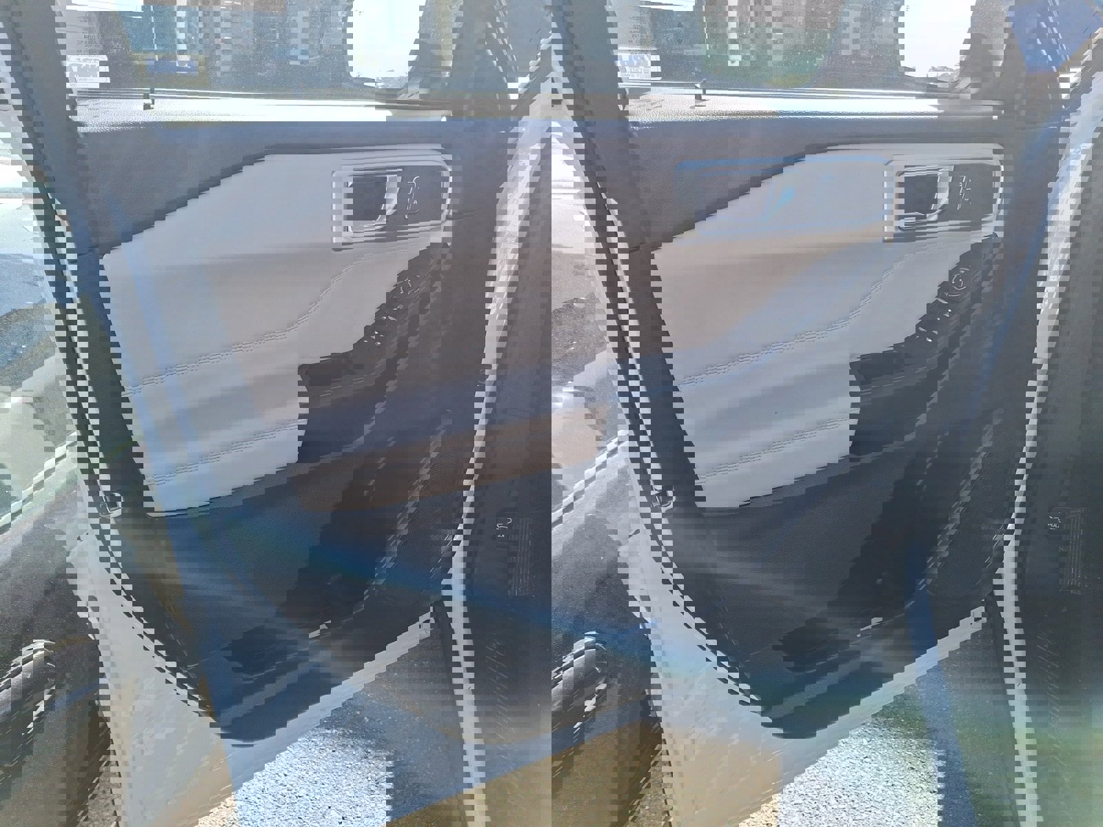 Certified 2020 Ford Explorer XLT w/ Equipment Group 202A image 8