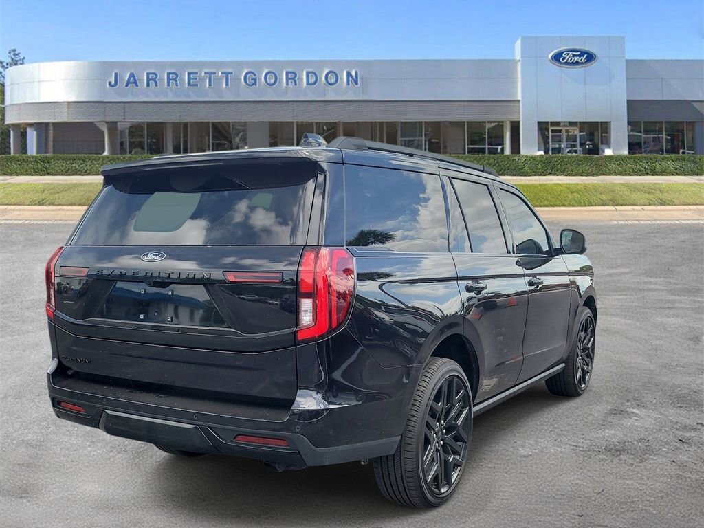 Certified 2026 Ford Expedition Platinum w/ Stealth Performance Package image 4