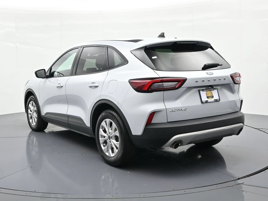 Certified 2025 Ford Escape Active FWD image 8