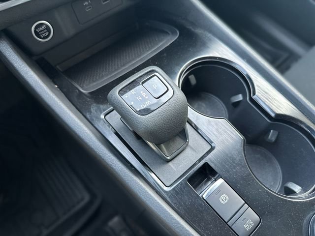 Used 2023 Nissan Rogue S AWD/4WD image 20