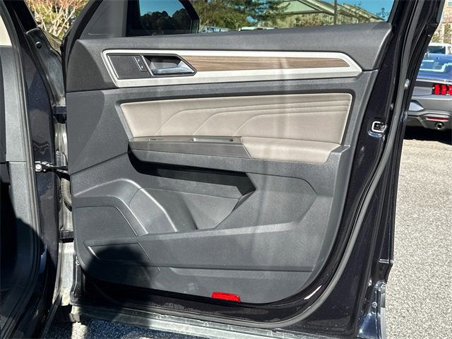 Used 2023 Volkswagen Atlas SEL image 14