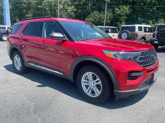 Certified 2020 Ford Explorer XLT w/ Comfort Package AWD/4WD image 3