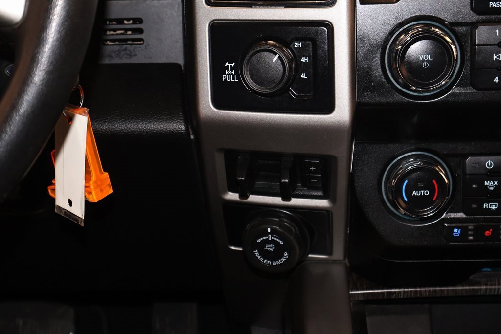 Certified 2020 Ford F350 Lariat w/ Tremor Off-Road Package image 32