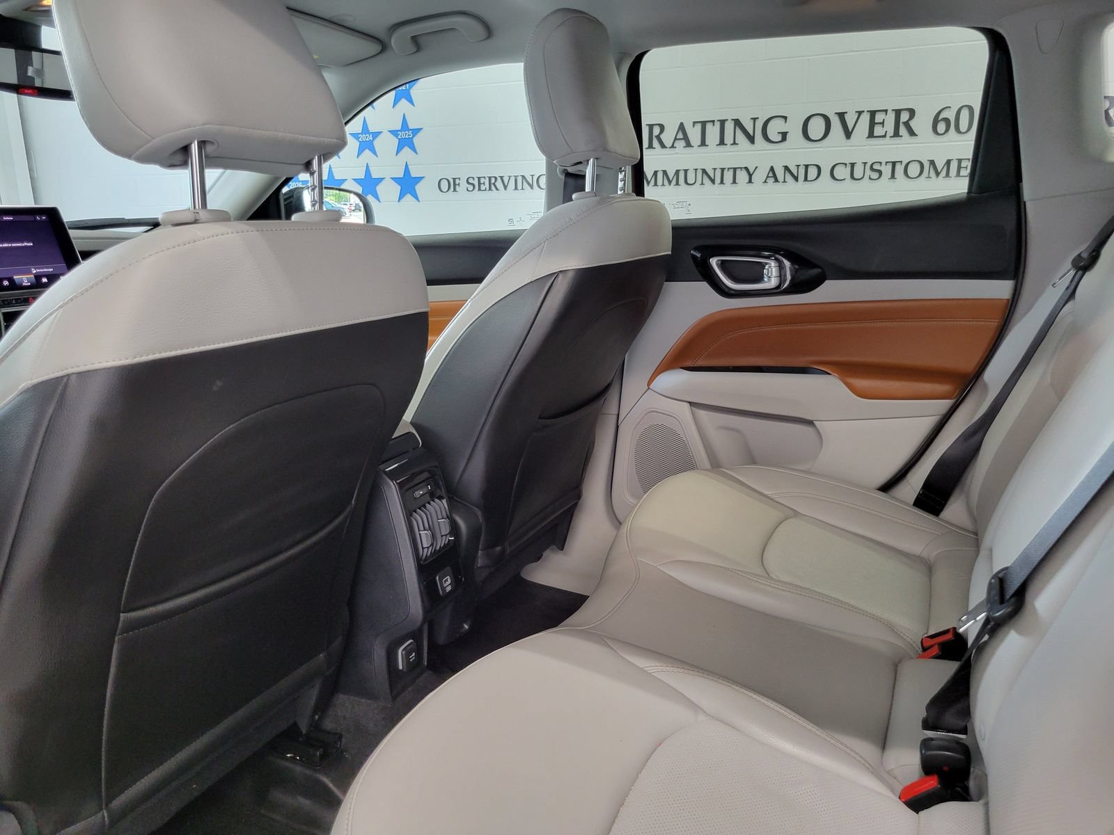 Used 2022 Jeep Compass Limited AWD/4WD image 26