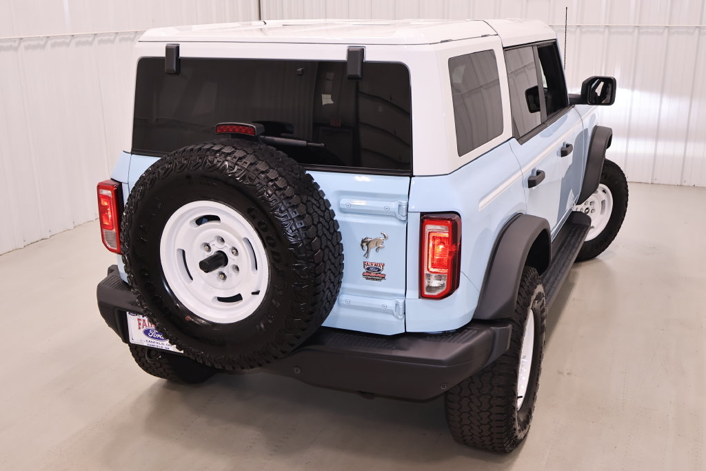 Certified 2025 Ford Bronco Heritage Edition AWD/4WD image 40