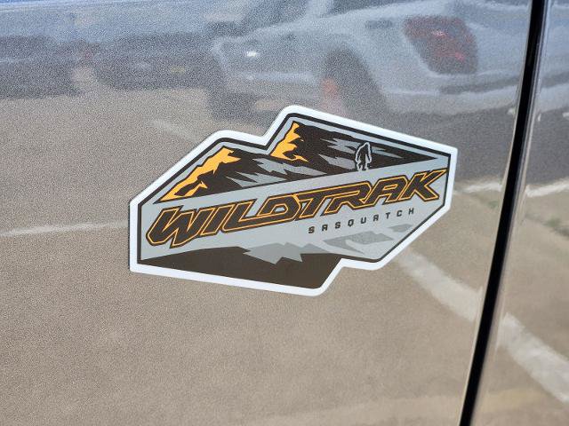 Certified 2024 Ford Bronco Wildtrak AWD/4WD image 11