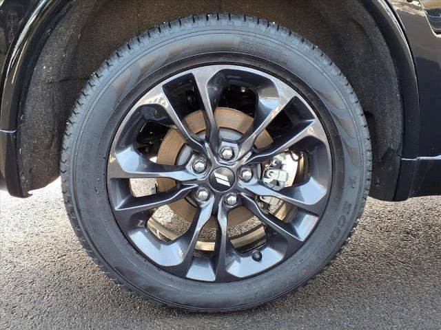 Used 2025 Dodge Durango GT image 24