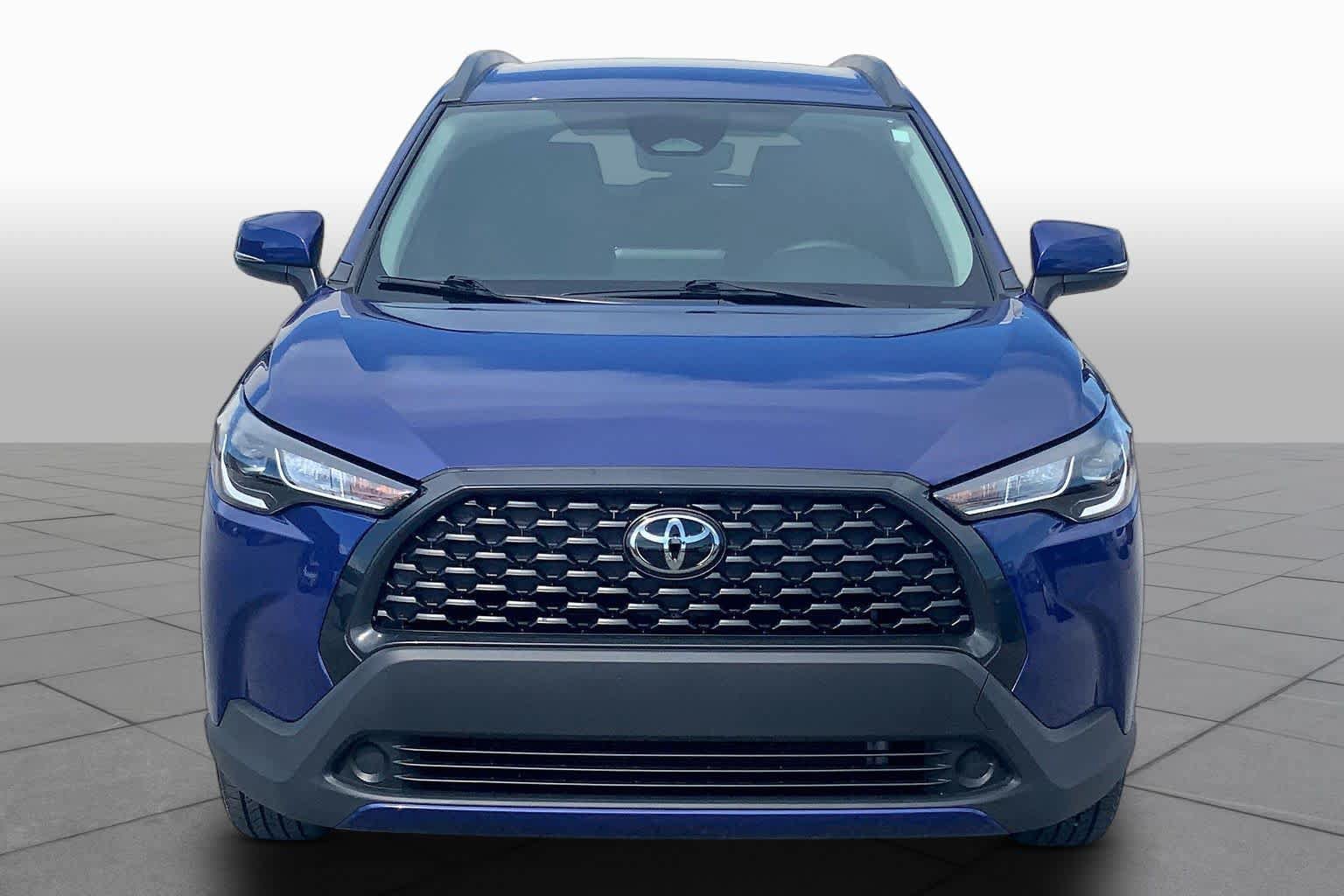 Used 2024 Toyota Corolla Cross LE FWD image 4