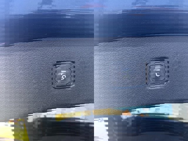 Certified 2023 Ford Edge ST-Line image 29