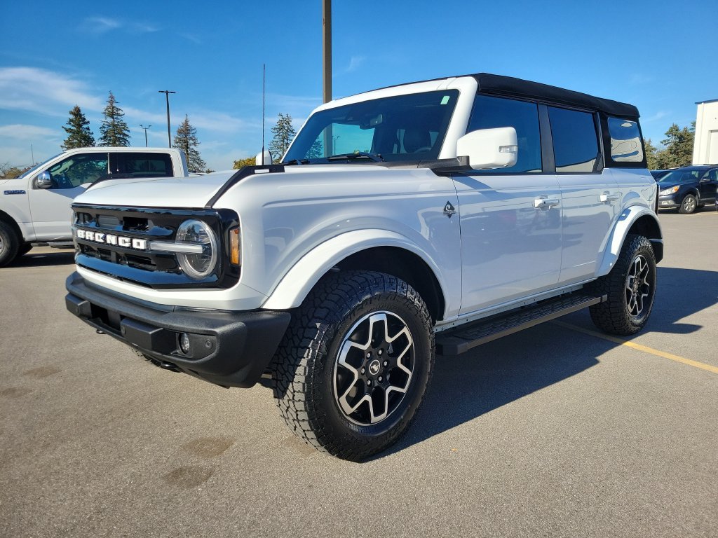 Certified 2023 Ford Bronco Outer Banks AWD/4WD image 2