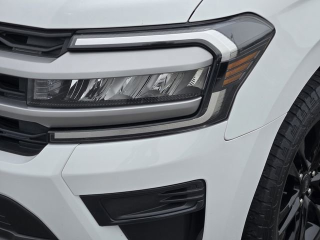 Certified 2022 Ford Expedition XLT RWD image 8