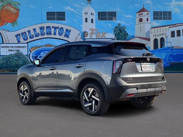 Used 2025 Nissan Kicks SV w/ Charging Package FWD image 3