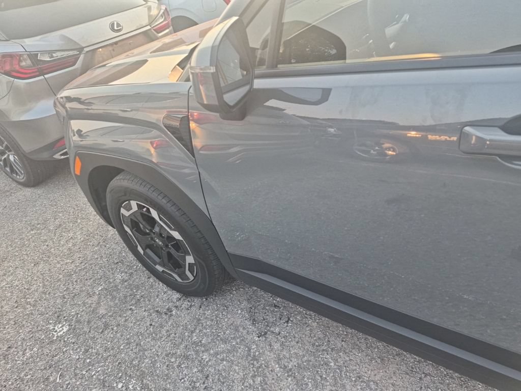 Used 2025 Hyundai Santa Fe SEL FWD image 6
