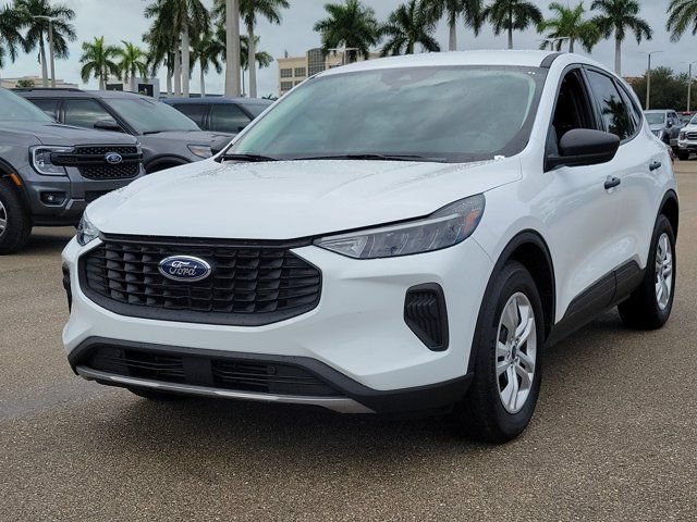 Certified 2023 Ford Escape AWD image 3