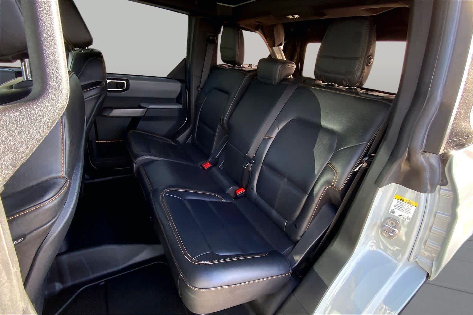 Certified 2023 Ford Bronco Badlands w/ Sasquatch Package AWD/4WD image 21
