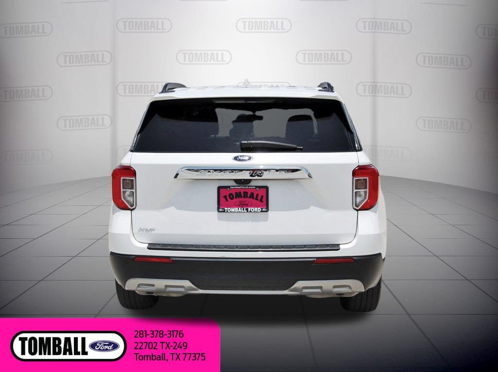 Certified 2023 Ford Explorer XLT w/ Equipment Group 202A RWD image 7