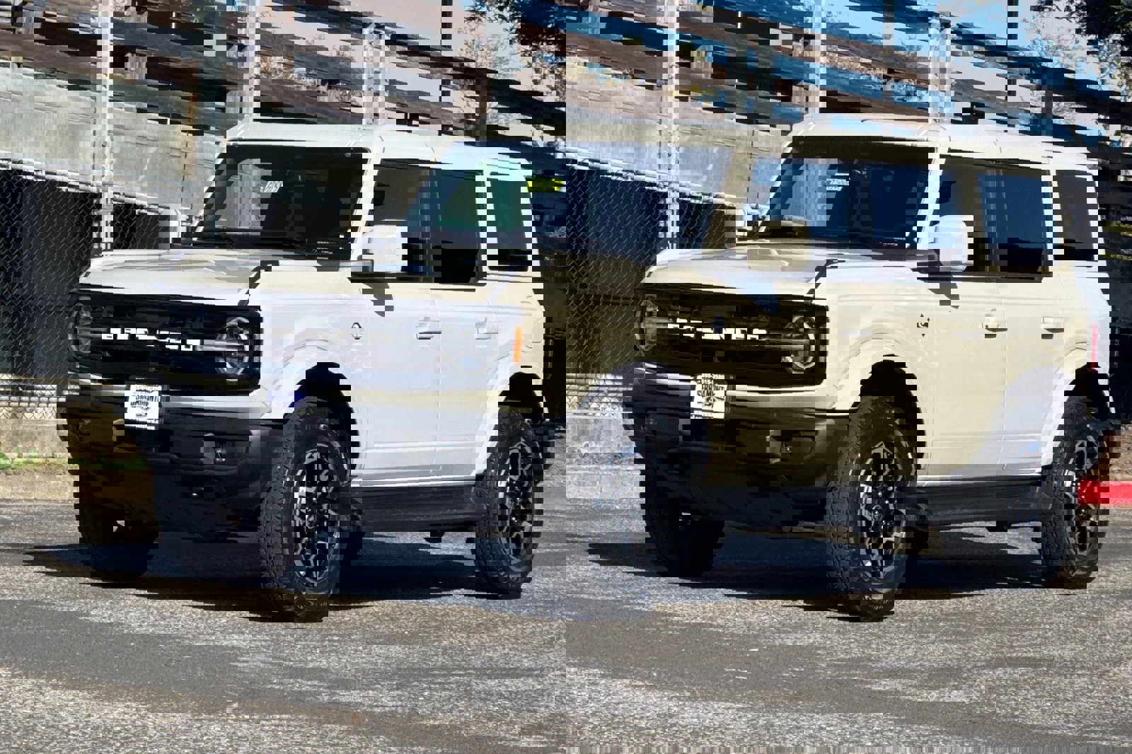 Certified 2025 Ford Bronco Outer Banks image 8