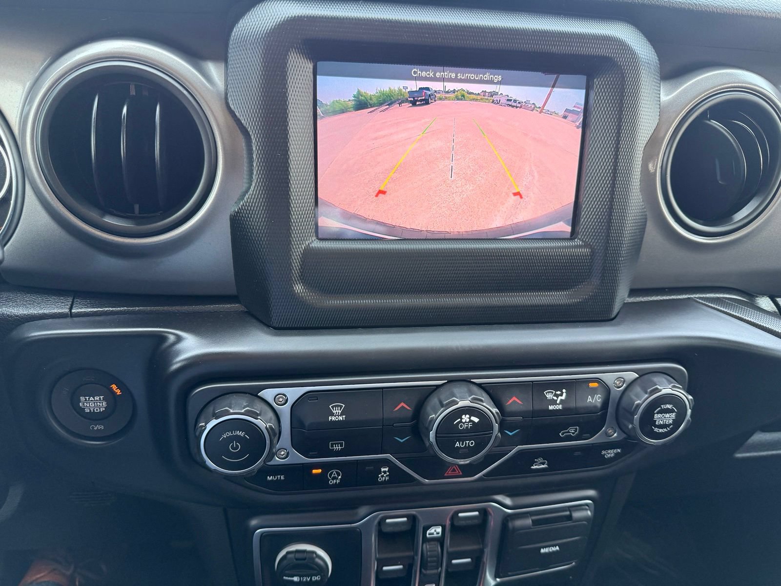 Used 2021 Jeep Wrangler Unlimited Sport AWD/4WD image 16