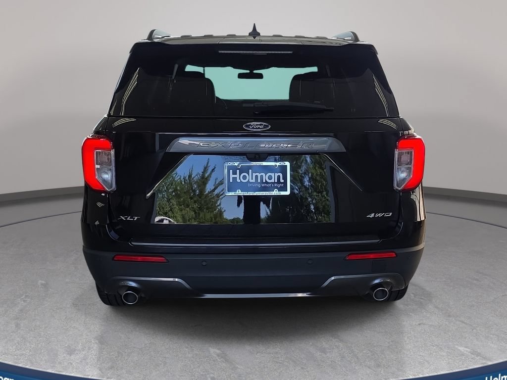 Certified 2023 Ford Explorer XLT w/ Equipment Group 202A AWD/4WD image 6