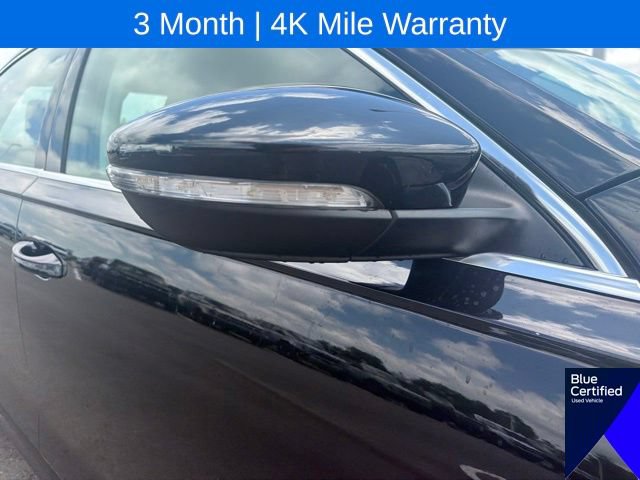 Used 2022 Volkswagen Passat 2.0T SE FWD image 5