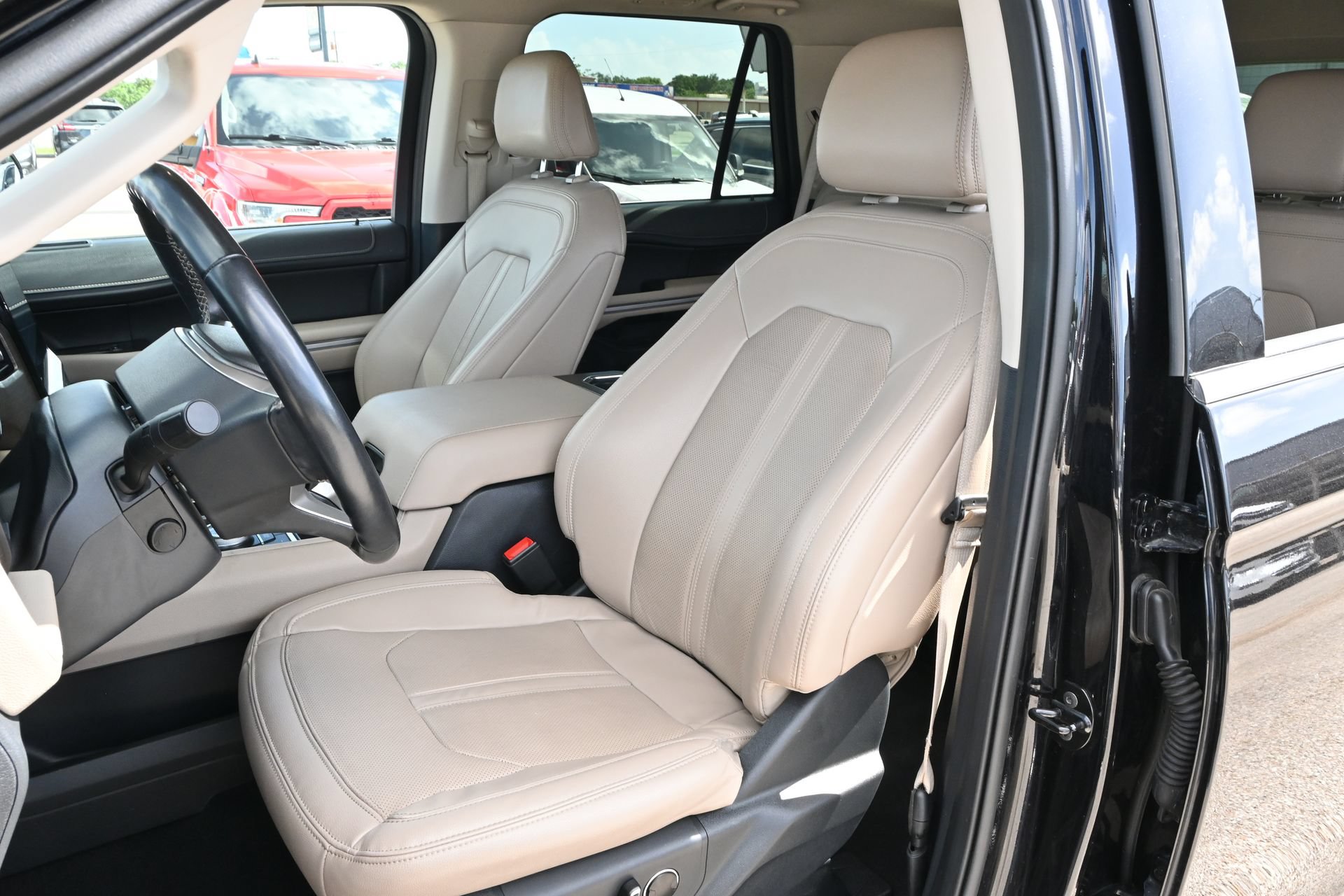 Certified 2024 Ford Expedition Limited RWD image 14