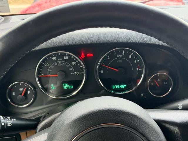 Used 2018 Jeep Wrangler Unlimited Rubicon w/ Connectivity Group image 18