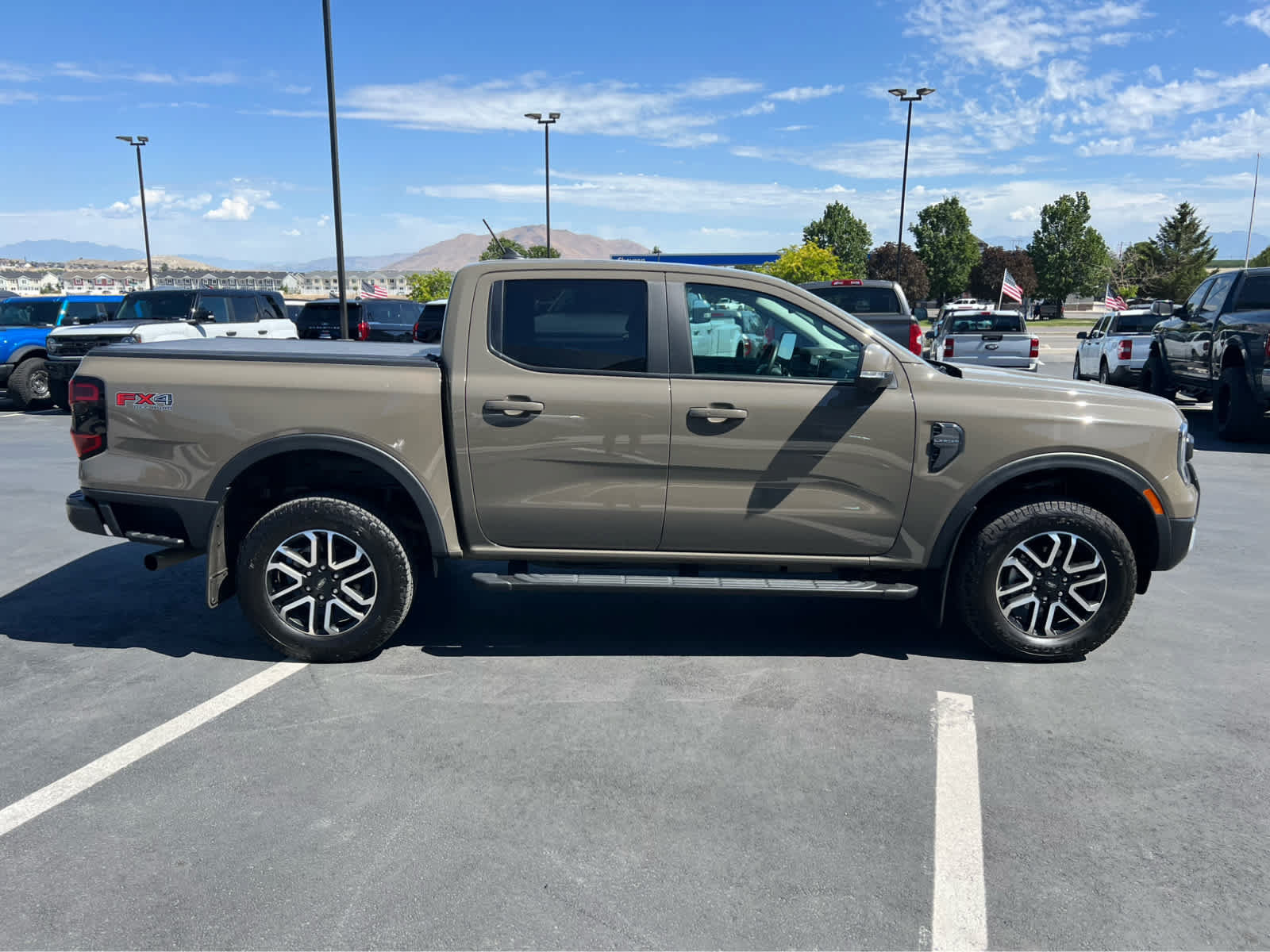 Certified 2025 Ford Ranger Lariat w/ FX4 Off-Road Package AWD/4WD image 6