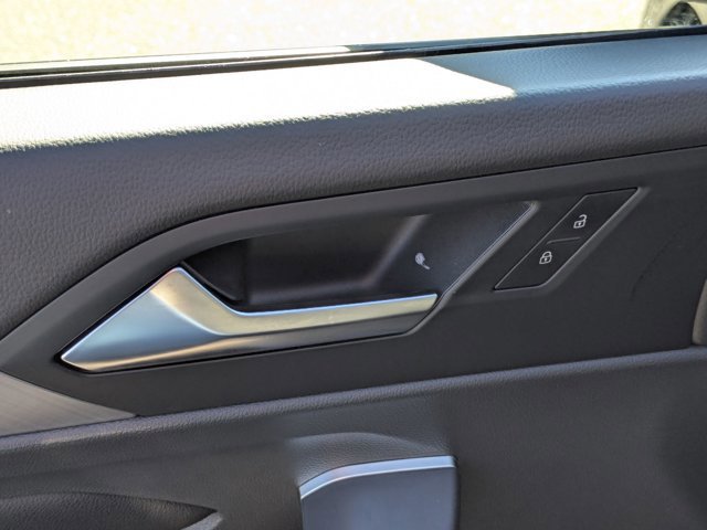 Used 2023 Volkswagen Jetta SE image 15