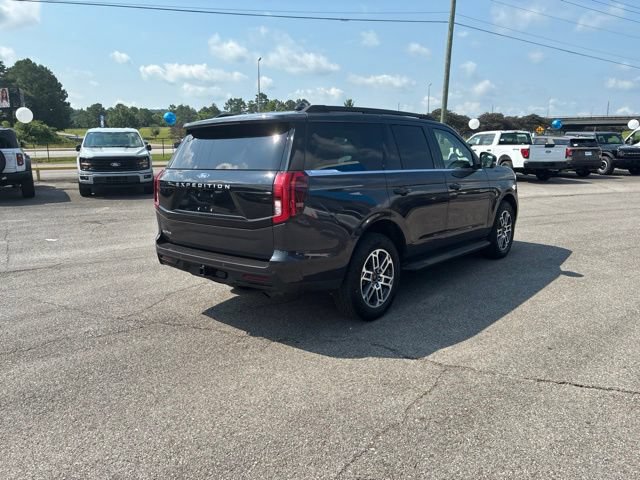 Certified 2025 Ford Expedition Active AWD/4WD image 48