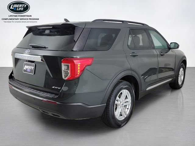 Certified 2023 Ford Explorer XLT image 3