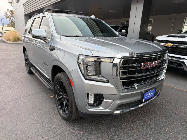 Used 2023 GMC Yukon SLT w/ SLT Premium Package AWD/4WD image 1