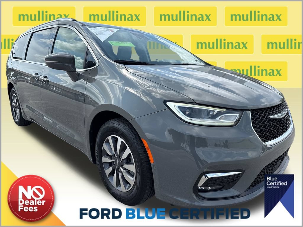 Used 2021 Chrysler Pacifica Touring-L