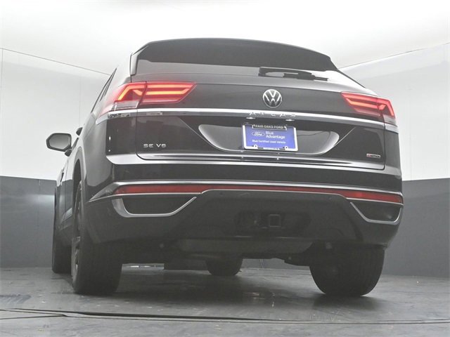 Used 2022 Volkswagen Atlas Cross Sport SE w/ Black Wheel Package image 11