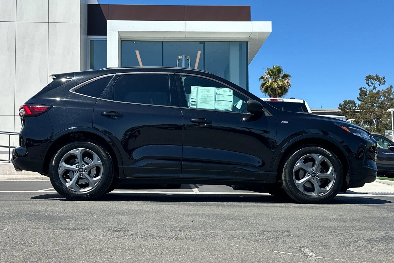 Certified 2024 Ford Escape ST-Line w/ Tech Pack #1 FWD image 2
