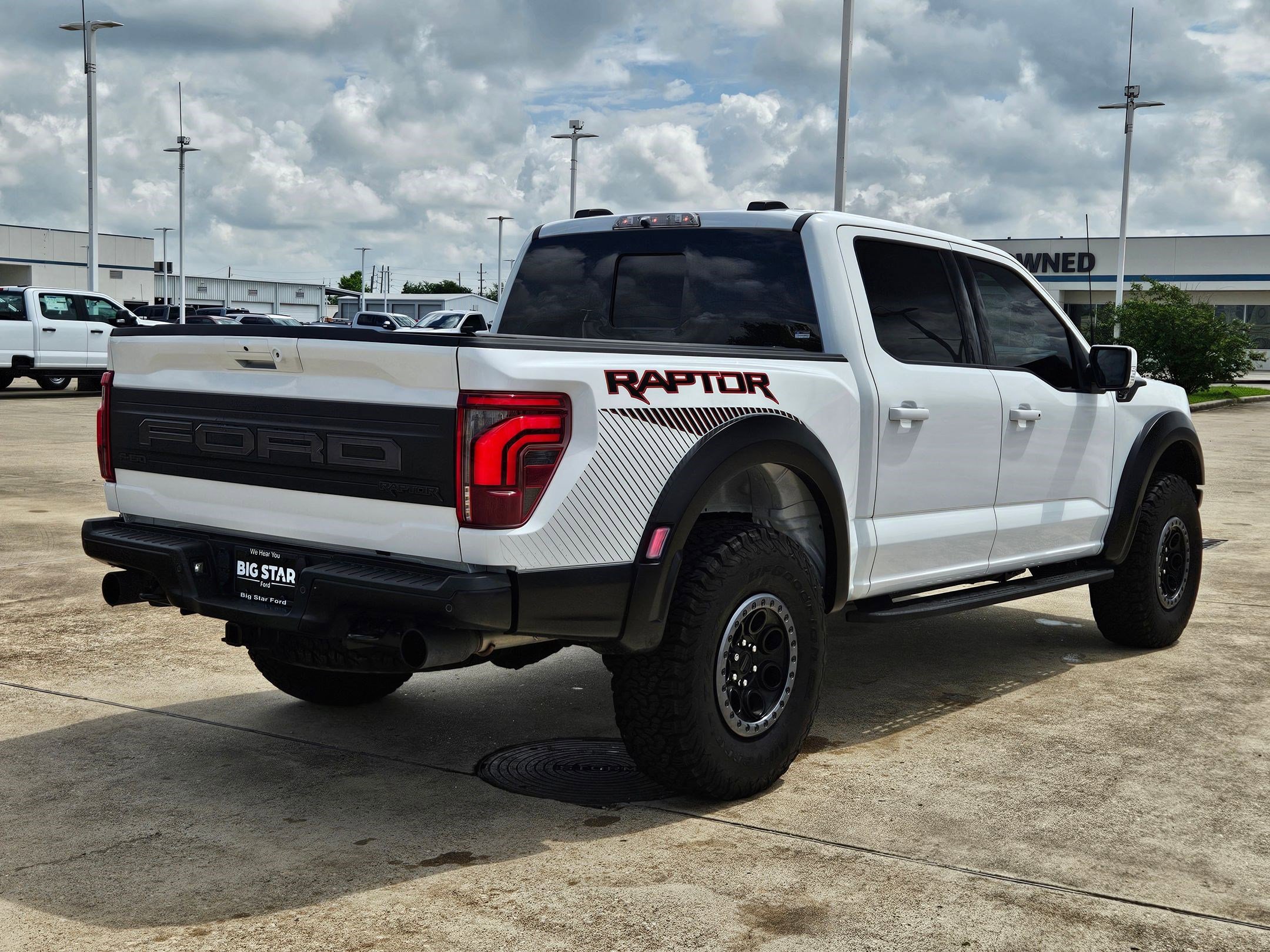 Certified 2025 Ford F150 Raptor AWD/4WD image 3